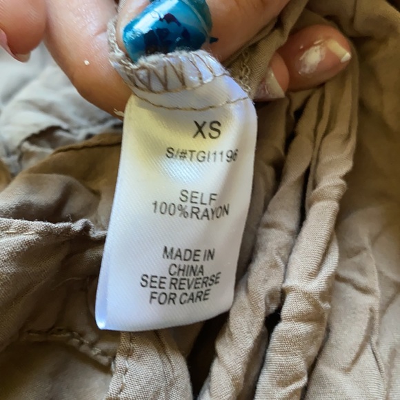 Brown xs button down shirt - Picture 5 of 5